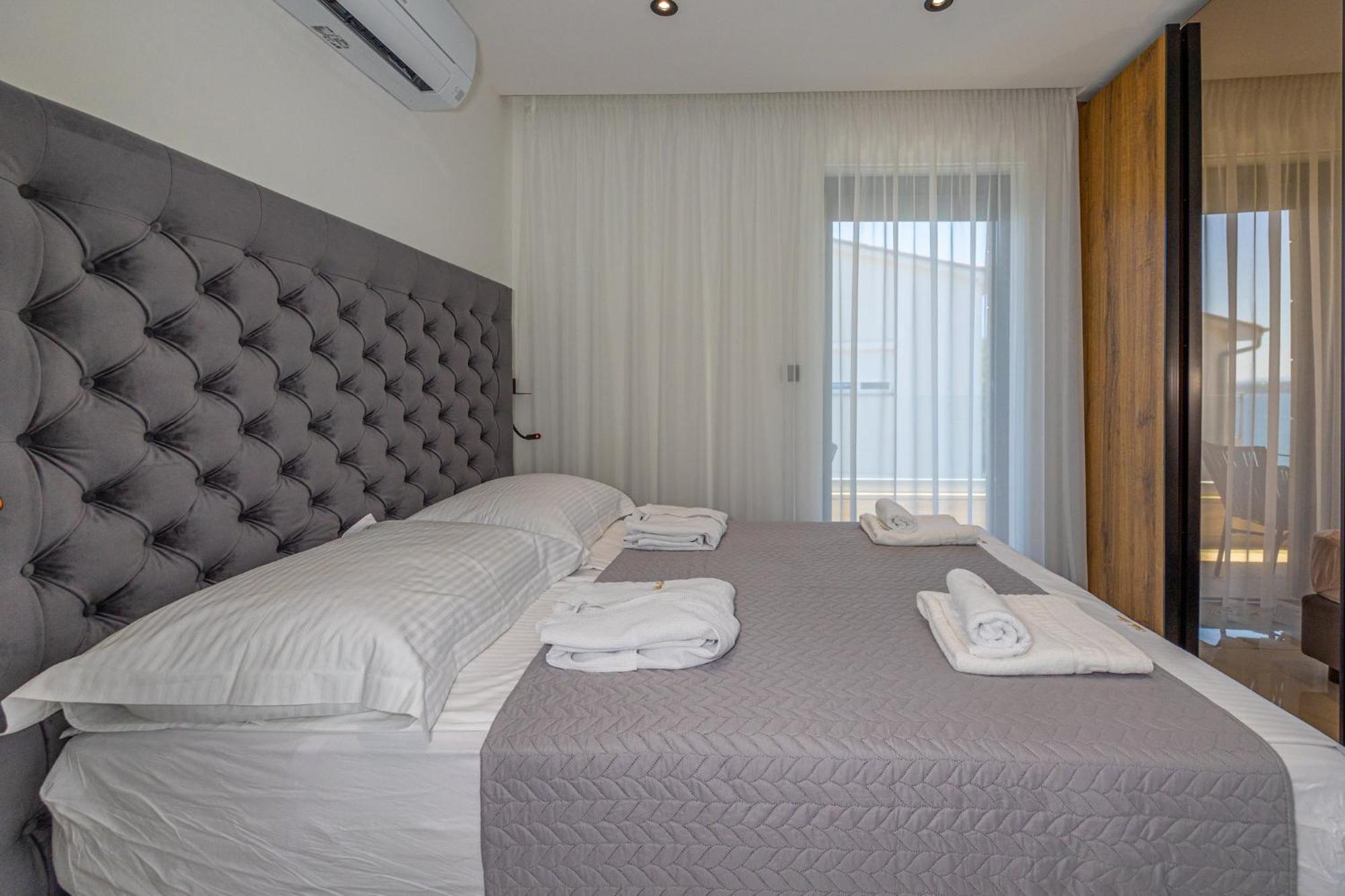 Villa Lana I Crikvenica Exterior foto