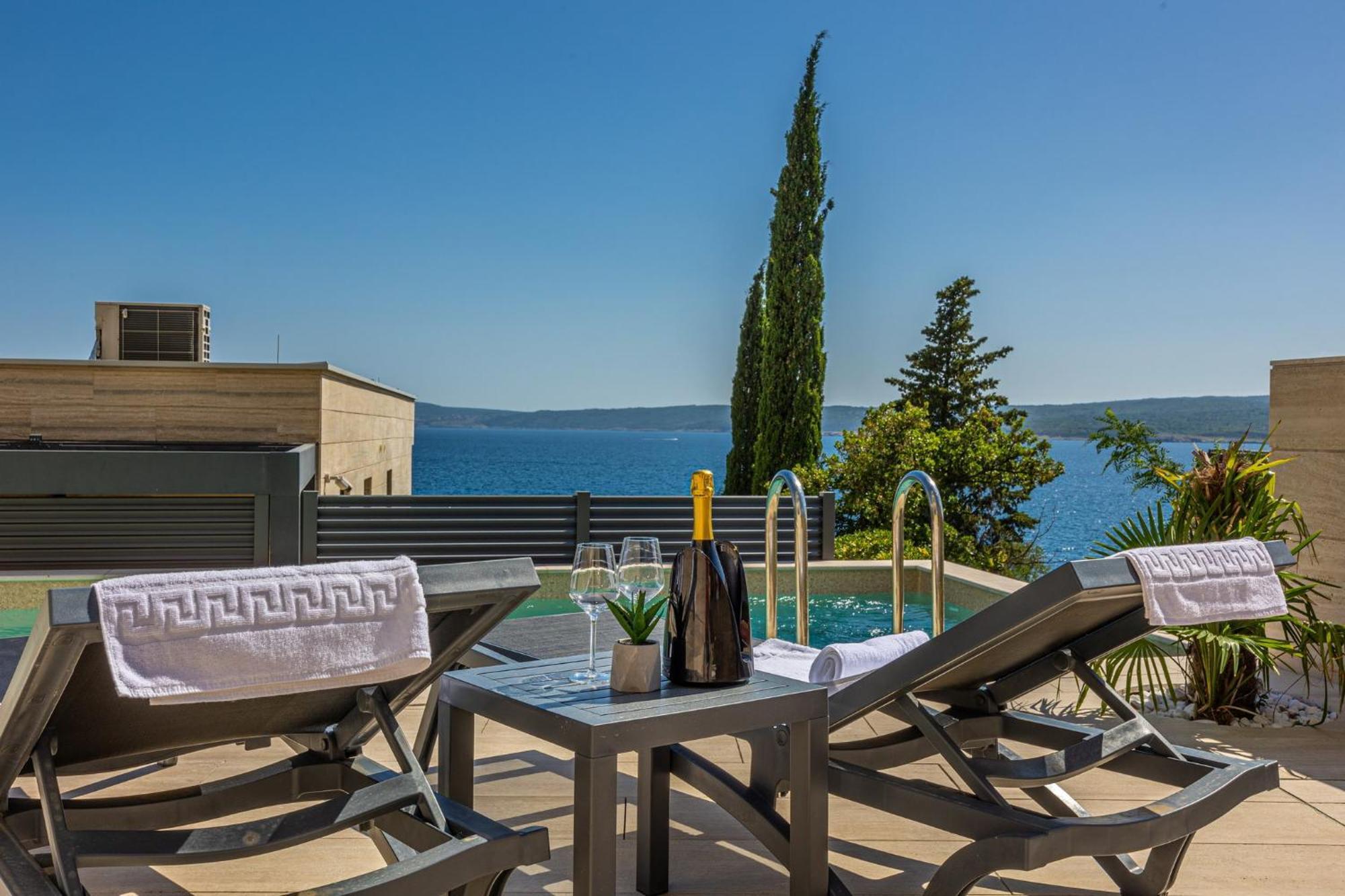 Villa Lana I Crikvenica Exterior foto
